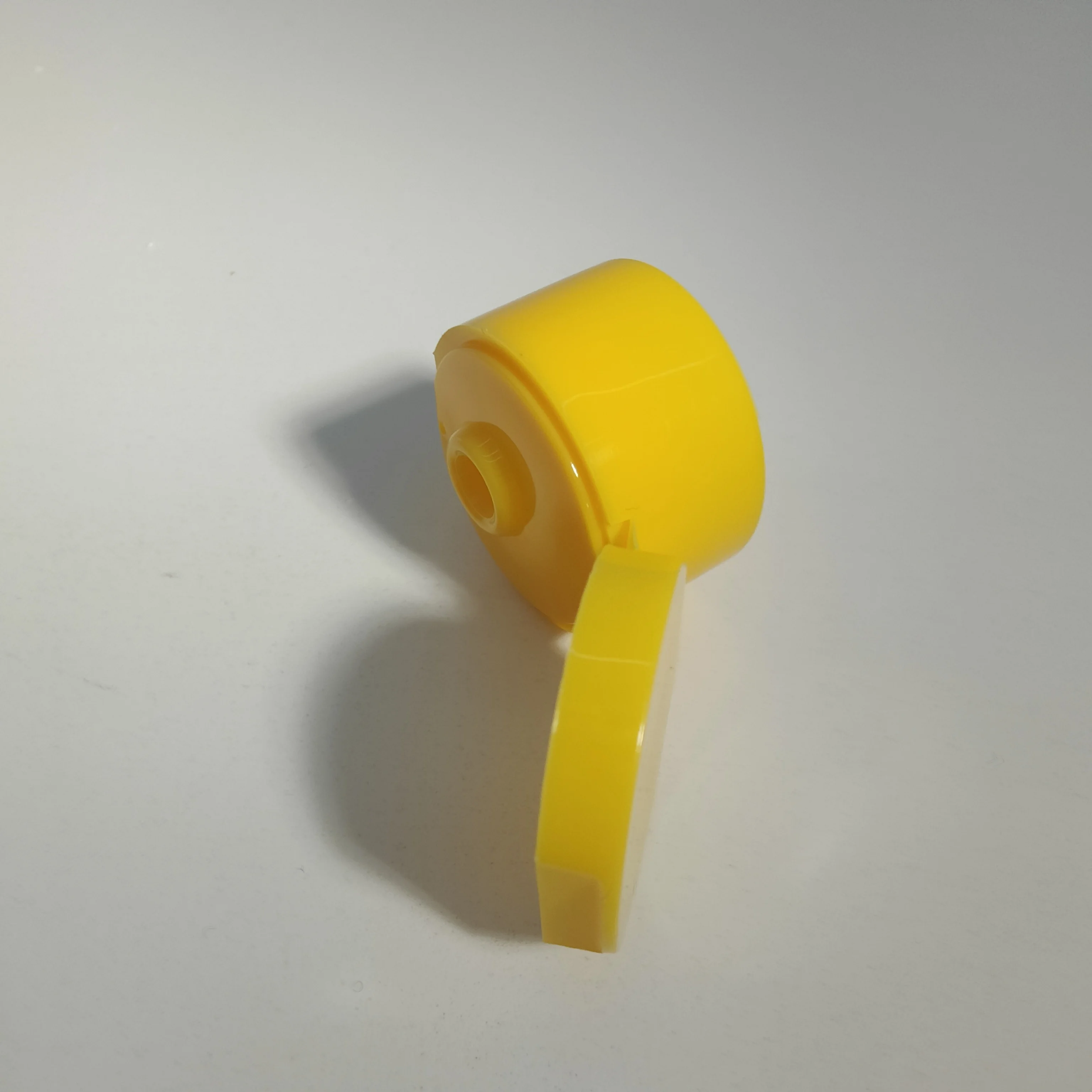 product 24mm yellow plastic flip top cap for bottles lotion body cream shampoo gel bottle screw cap cosmetic packaging-26