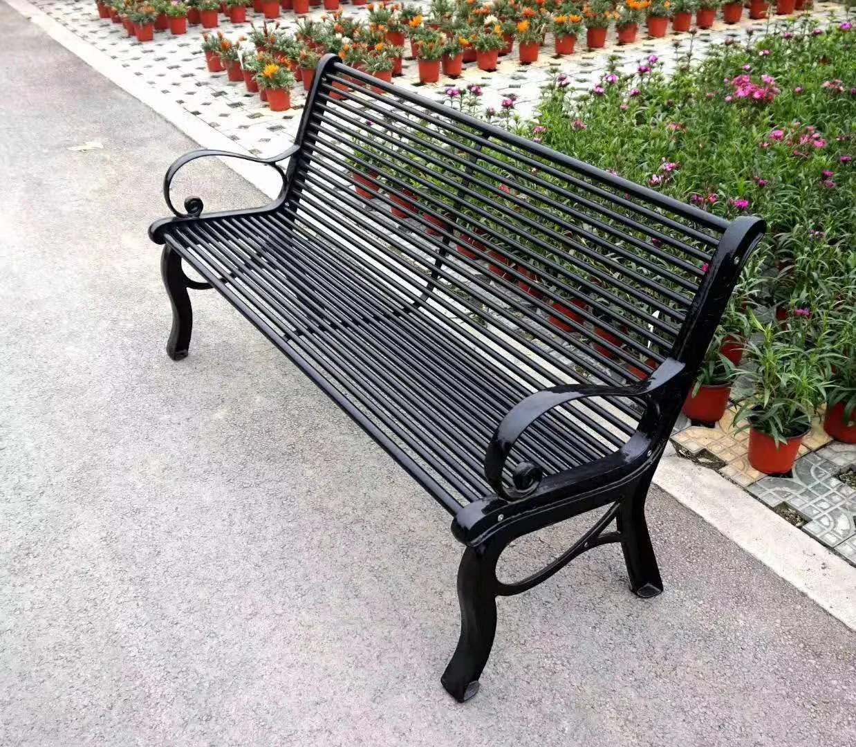 维多利亚时代的户外长凳腿经典铸铁座椅,优雅的公园长凳街家具花园