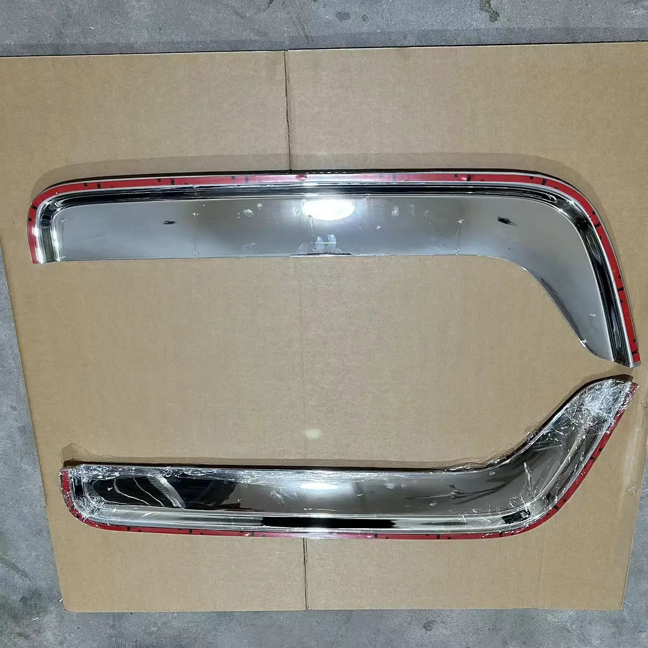 Japanese Truck ISUZ 700P/ELF/FRR Chrome-plated Sunvisorr ,suitable for Left and Ringht Driving manufacture
