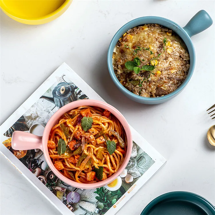Hot sale new design multi-color durable round shape porcelain noodle bowl with handle.jpg