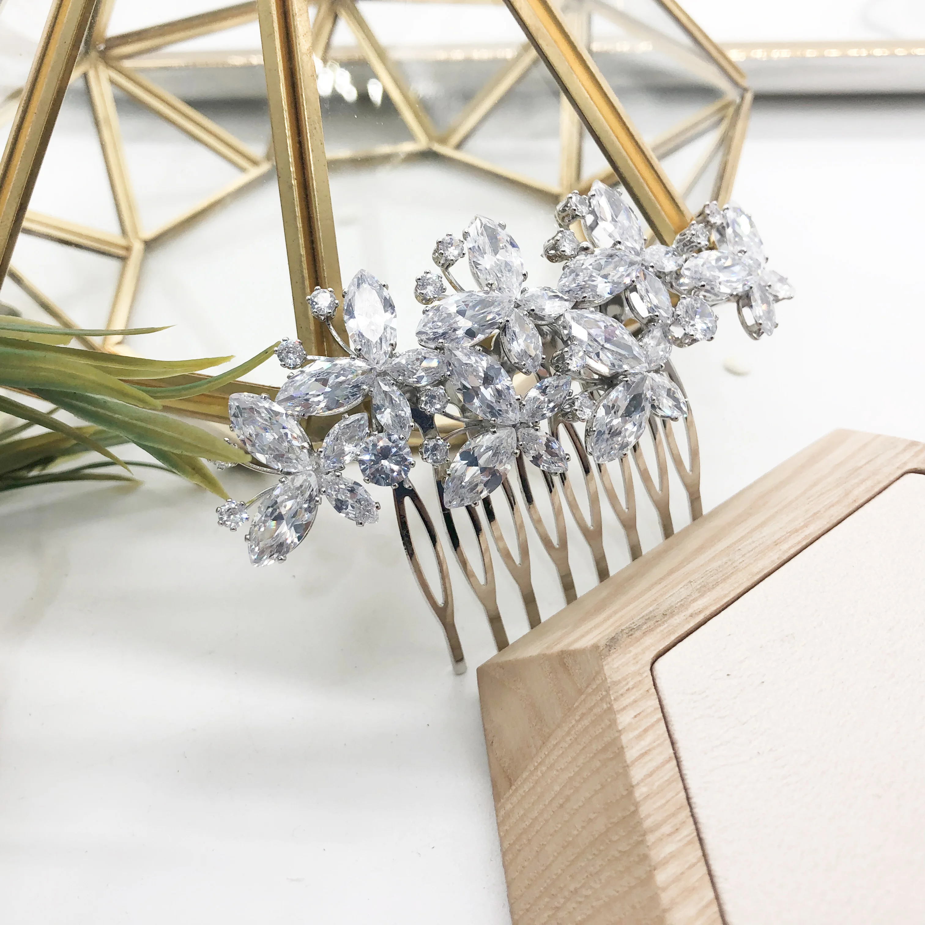 Wholesale Price Zircon Decorative Women Wedding Sliver Flower Bridal