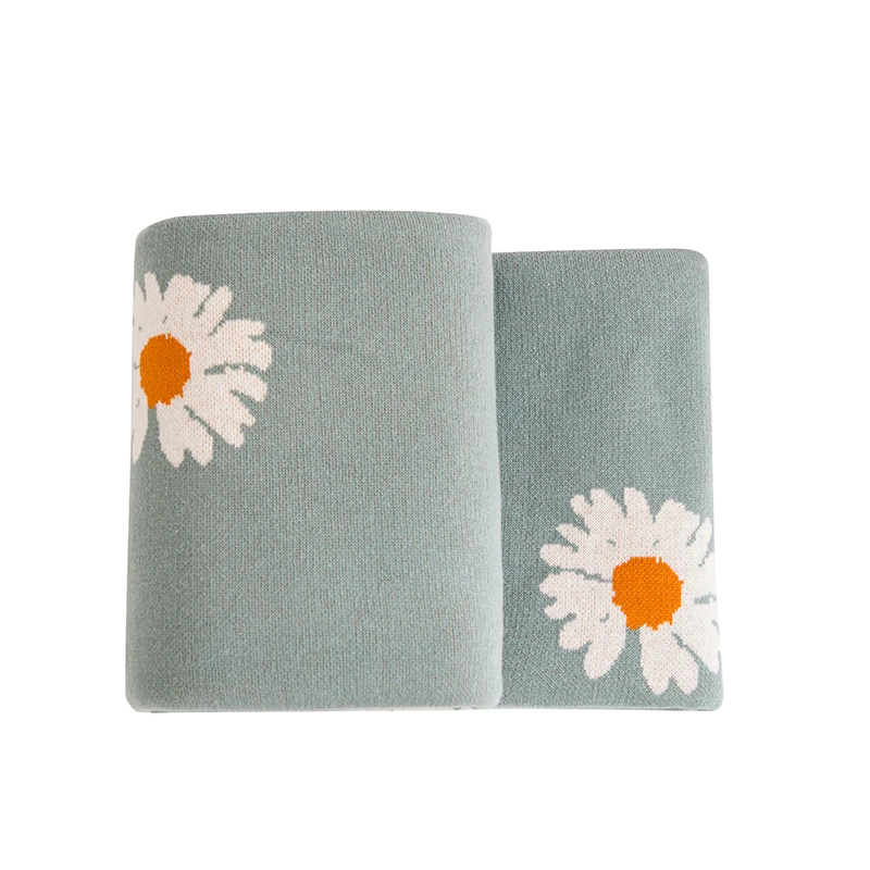 BLD big Size cute flowers Little Daisy organic cotton knitted  blanket for summer manufacture