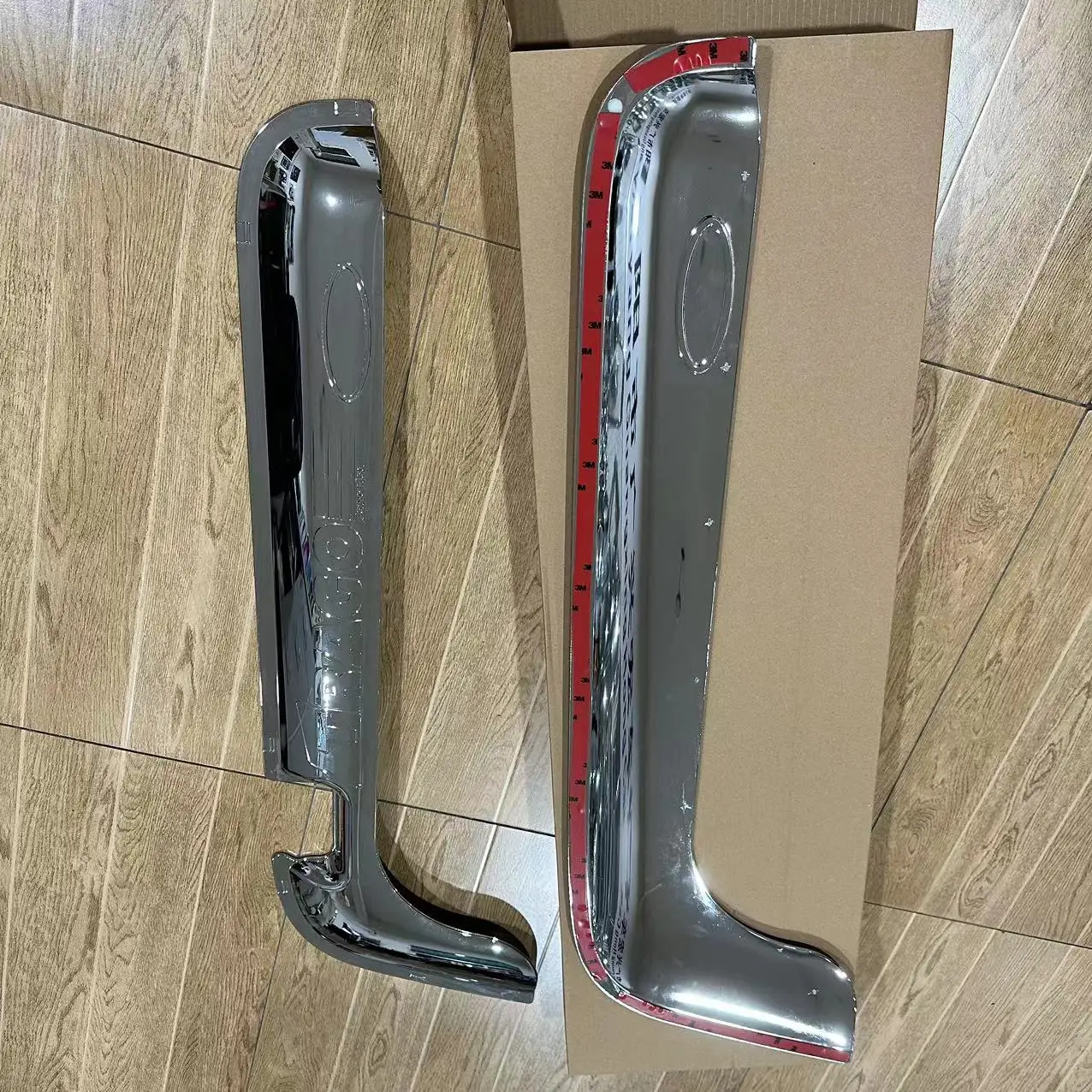 Korean Truck Hyunda  Trago Chrome-plated Modified Visor details