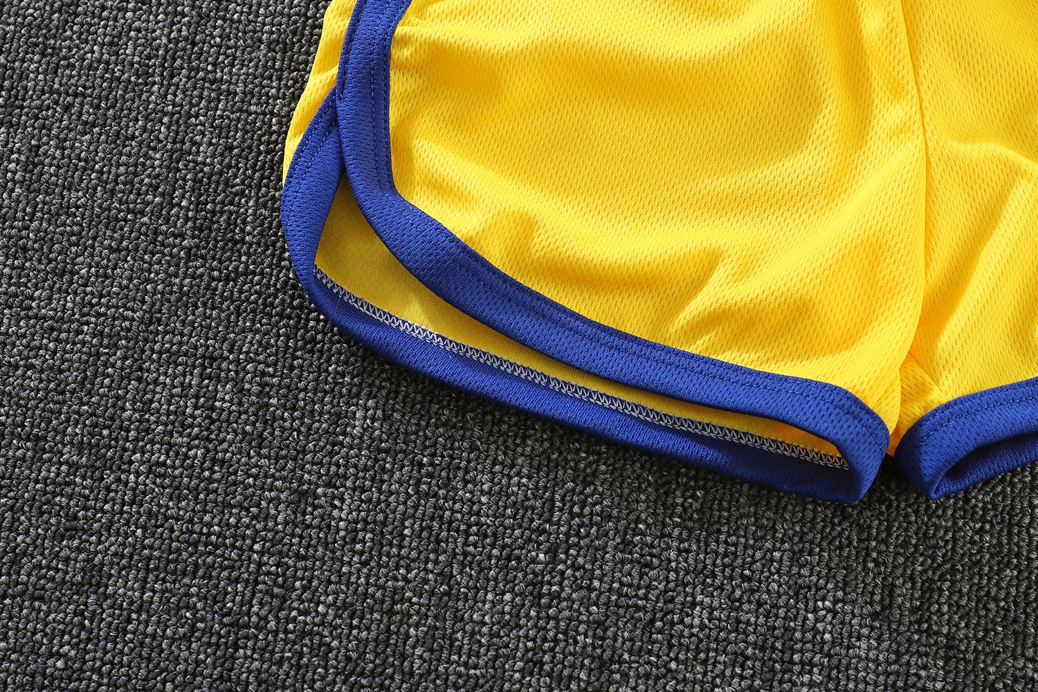 Customized printing summer wholesale sports basketball sets