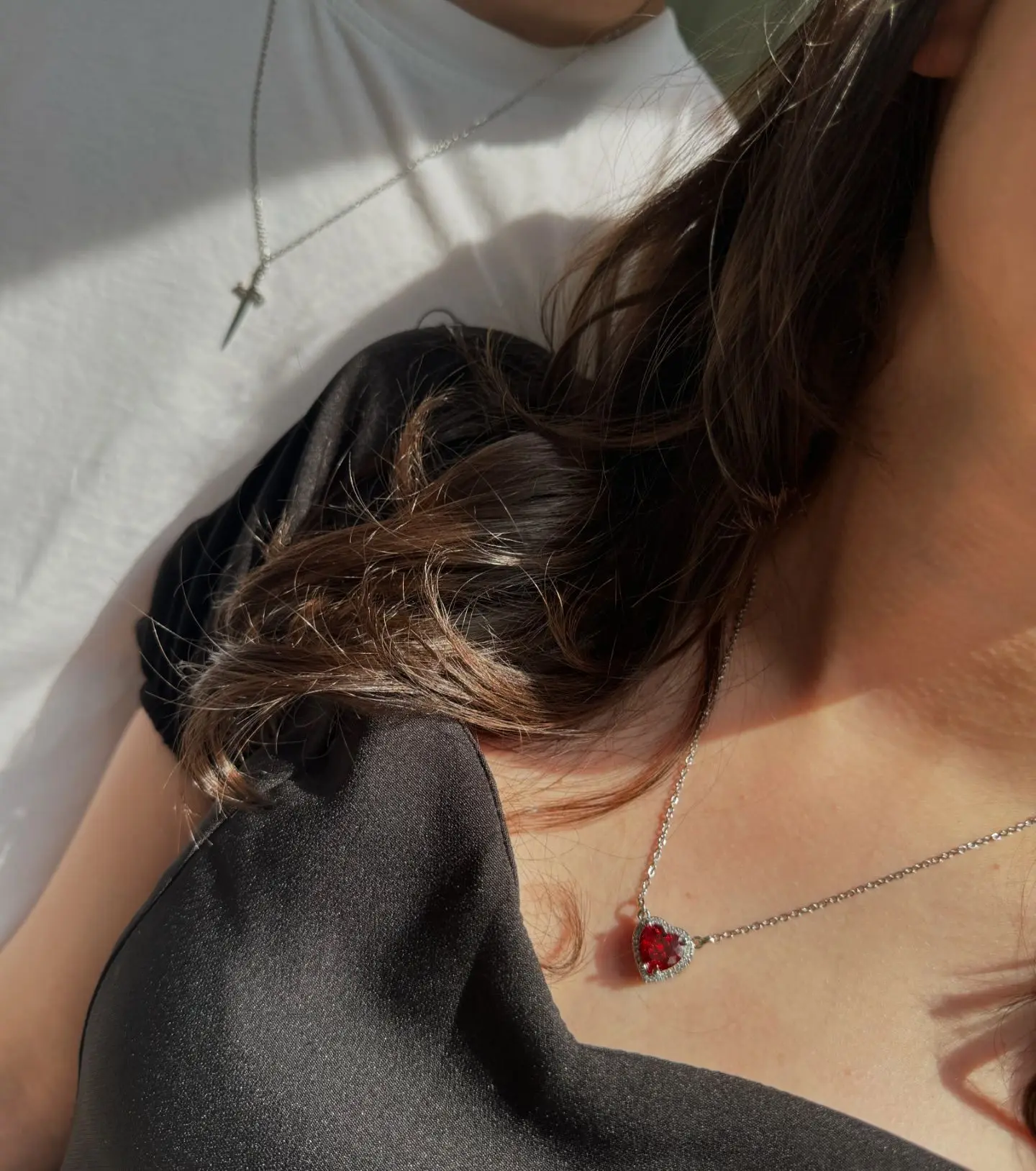European American Women's Retro French Necklace New Hot Cross-Border Fashion Pendant Red Crystal Love Dagger Alloy Heart Shape