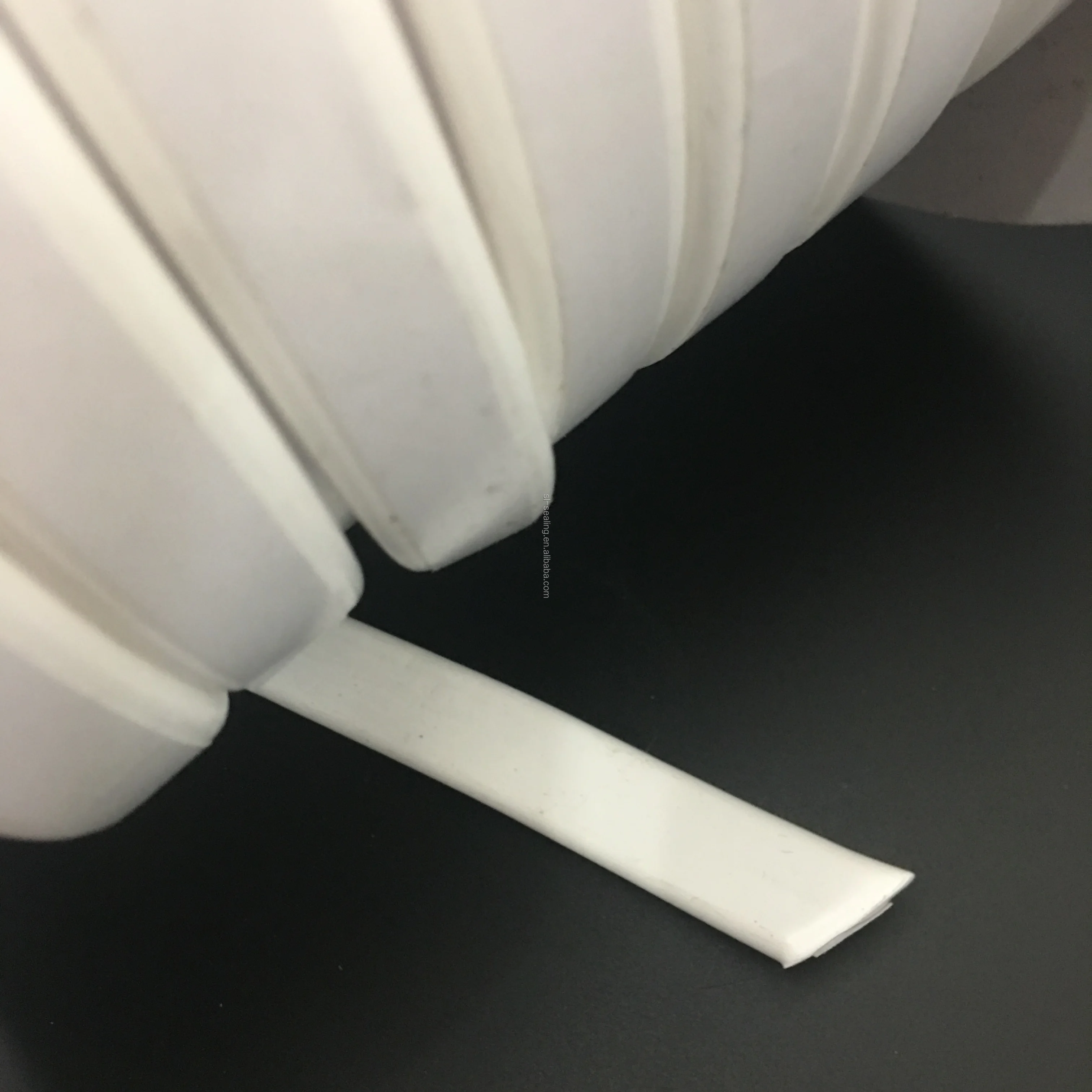 Expanded Ptfe Joint Sealant With Selfadhesive Tape 10mmx3mm Expanded