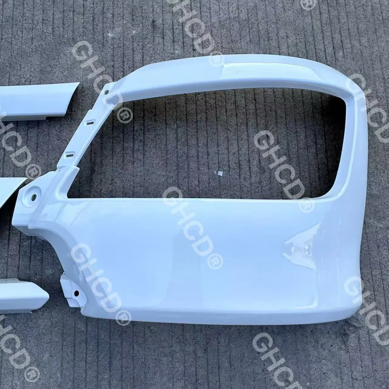 GHCD Paiting/high Quality Plastic Type and Iron Type of  Bumper for Japanese Truck New HIN 500 details