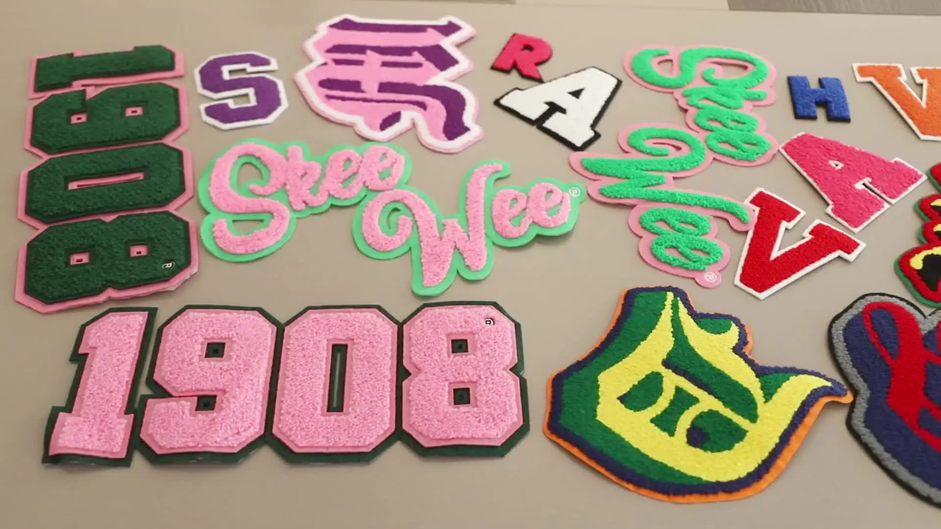 Custom Chenille Patch Wholesale Embroidered Towel Patches