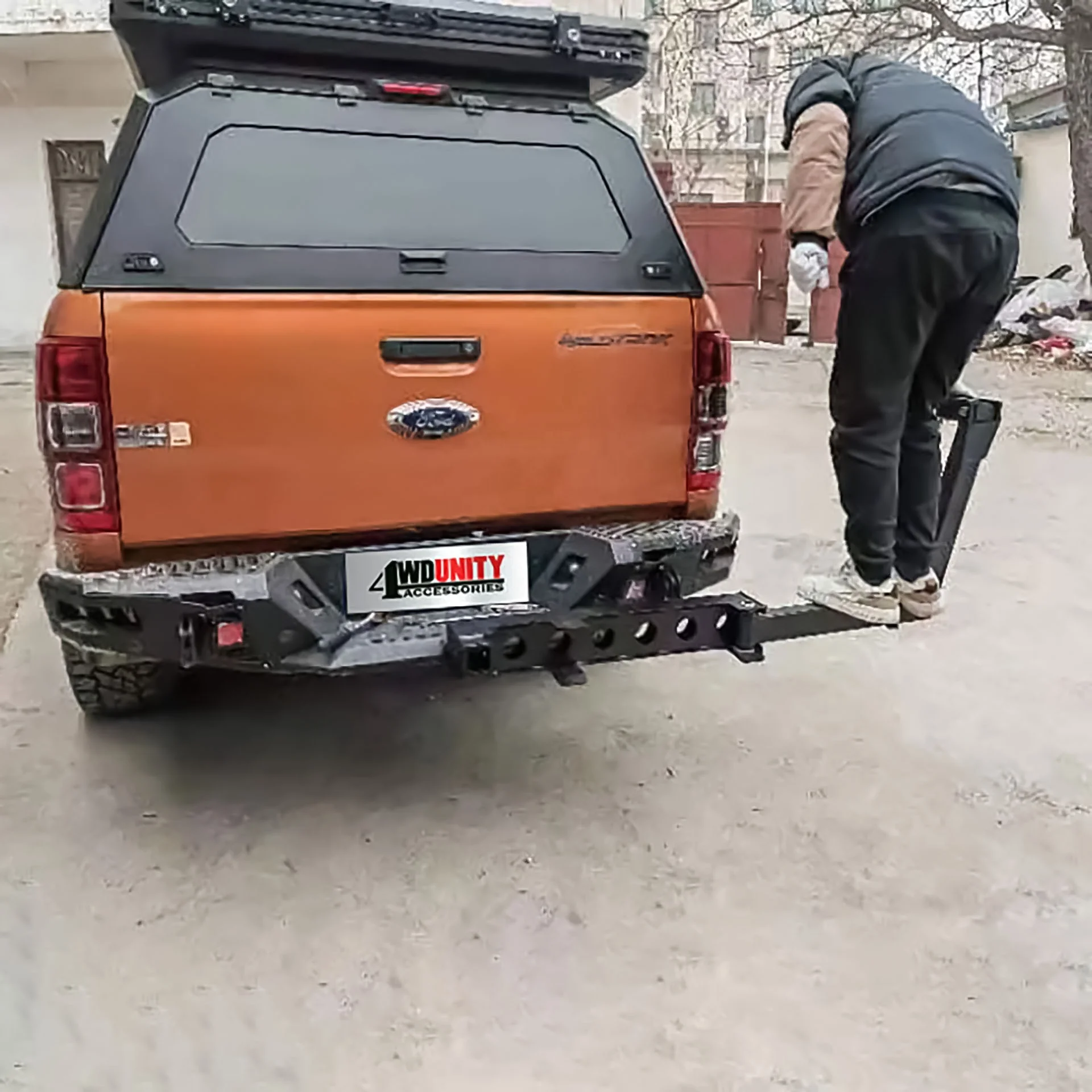 Car Rear Bumper Spare Wheel Carrier For Toyota Hilux Revo Car Spare