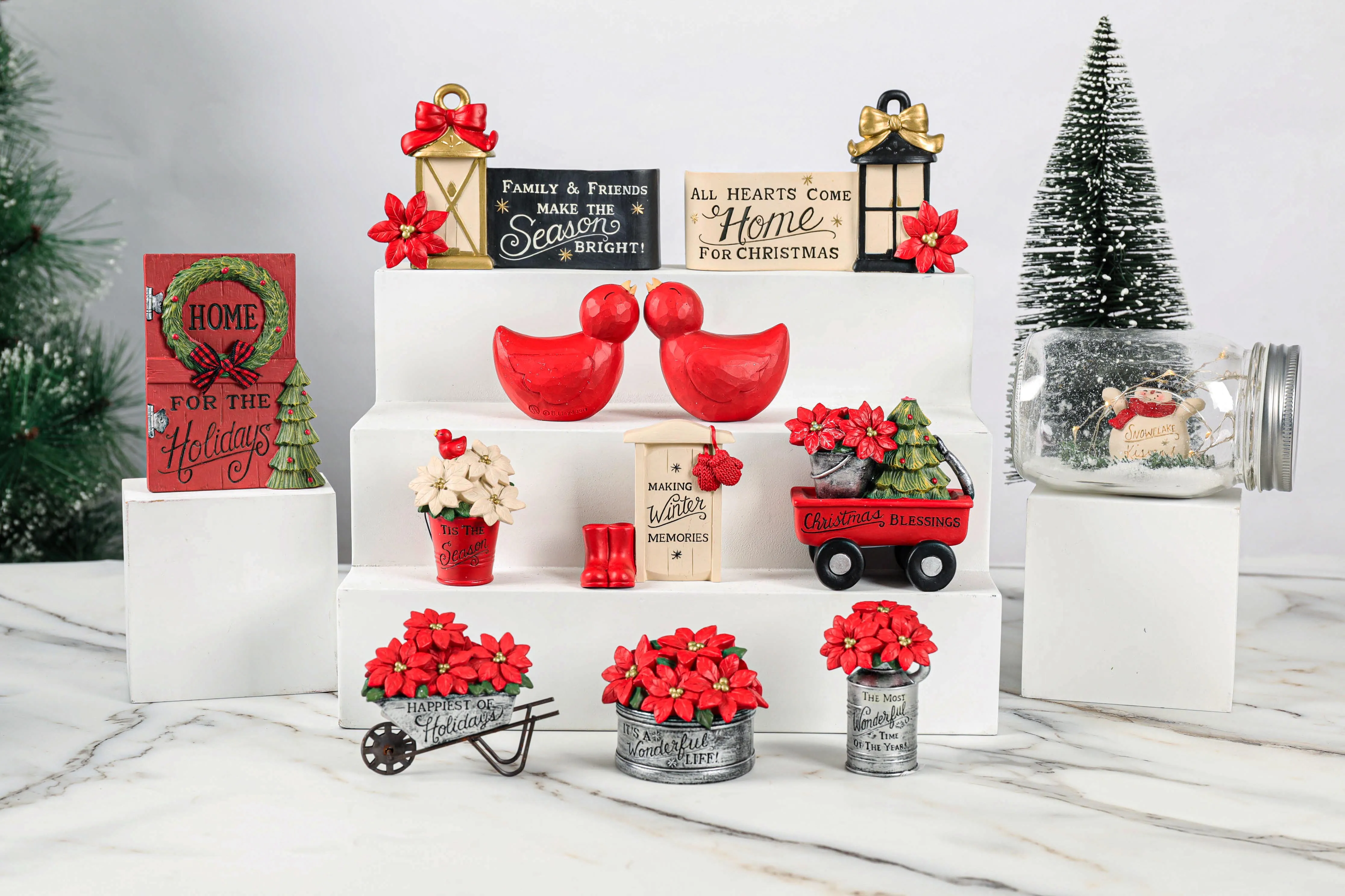 Garden Decor Christmas gifts red painting resin Wagon with tree and poinsettia