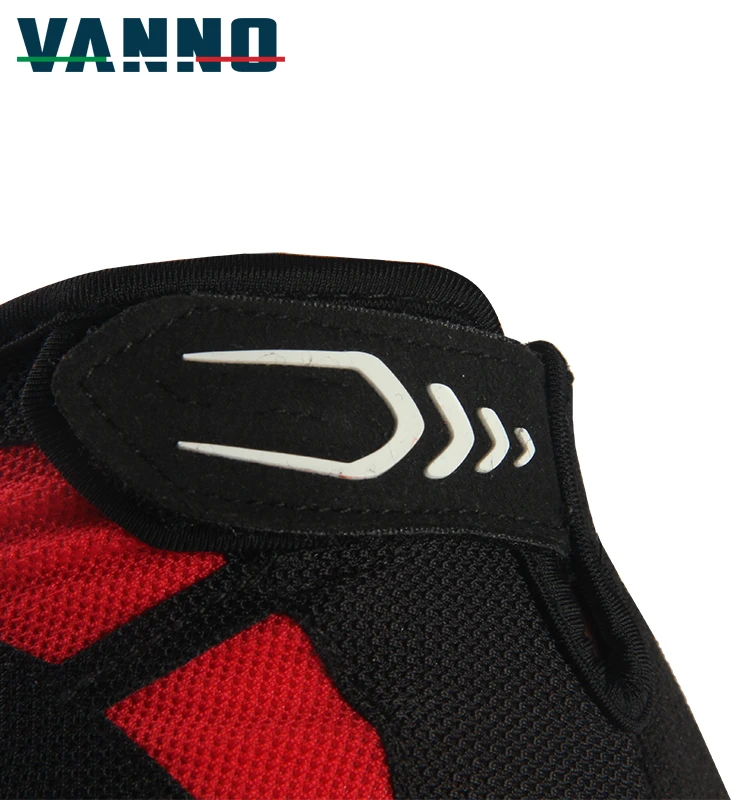 bicycle gloves-1.jpg