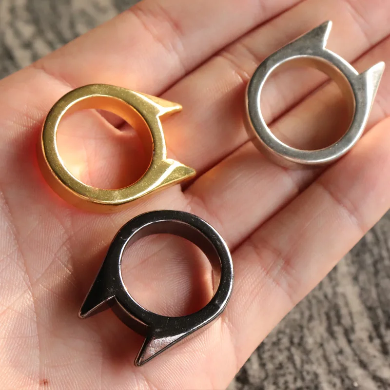 Self Defense Ring Personal Defense Weapons Men Women Survival Protection Finger Ring Safety Tool