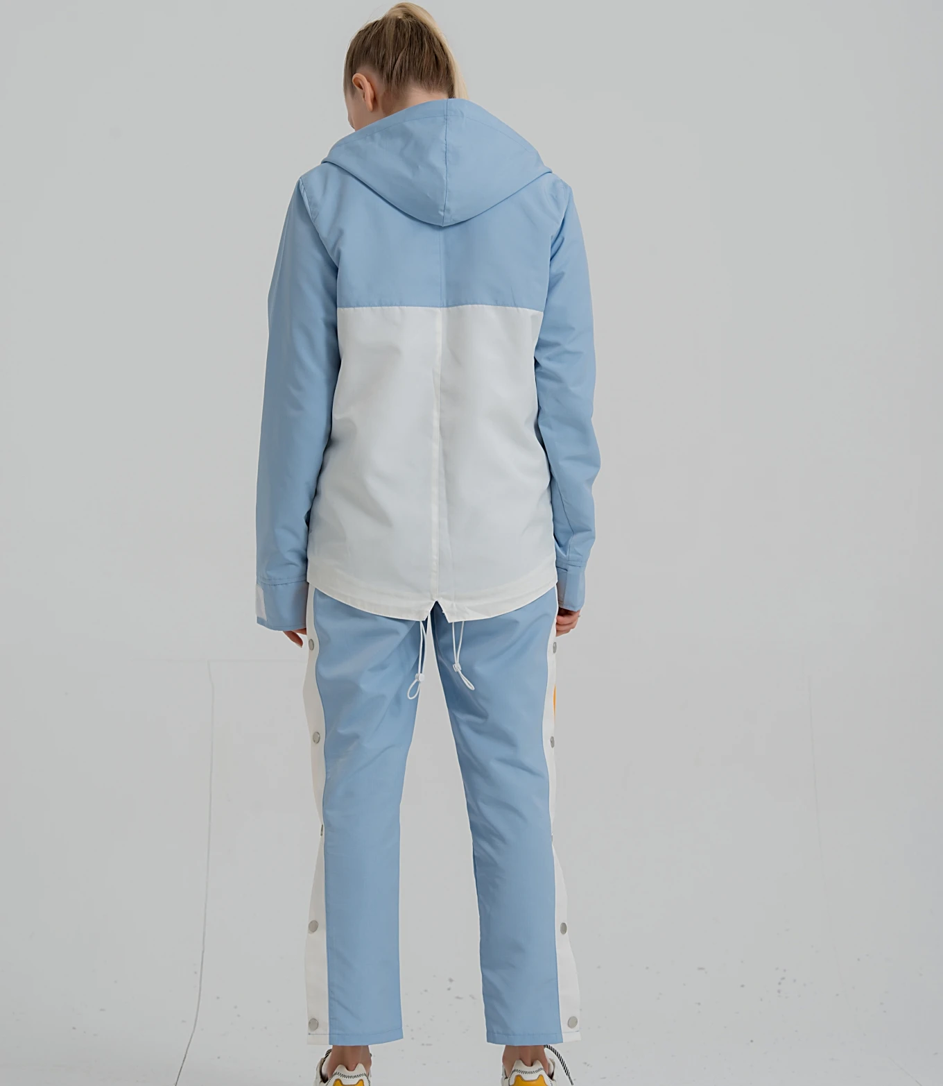 热户外运动装女装两件慢跑服套装定制 logo 100% 涤纶绣花运动服