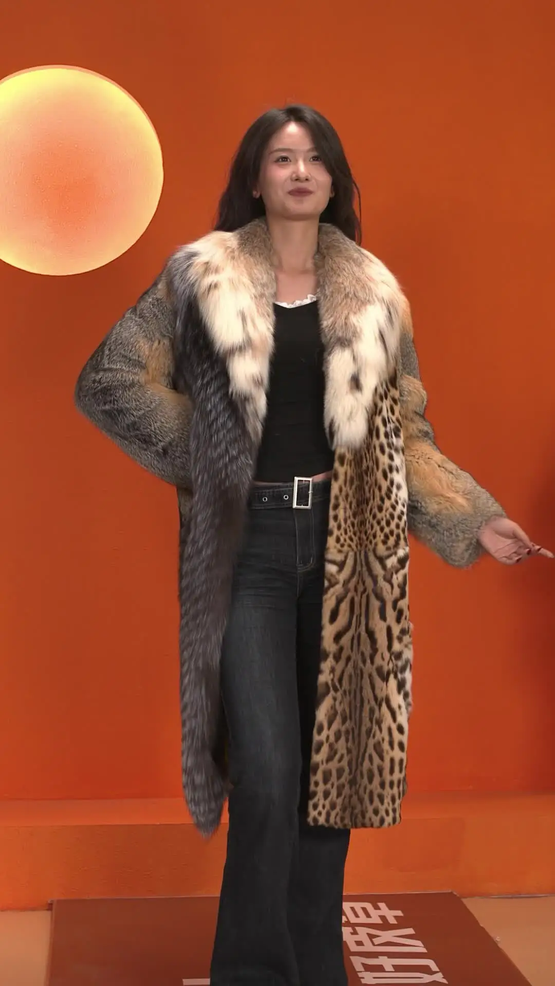 Luxury Slim Women's Ocelot Fur Coat with Lynx Collar Elegant