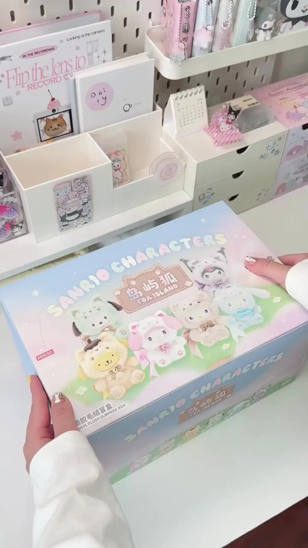 サンリオキャラクターズ 公式ライセンス品 フォックスアイランド
