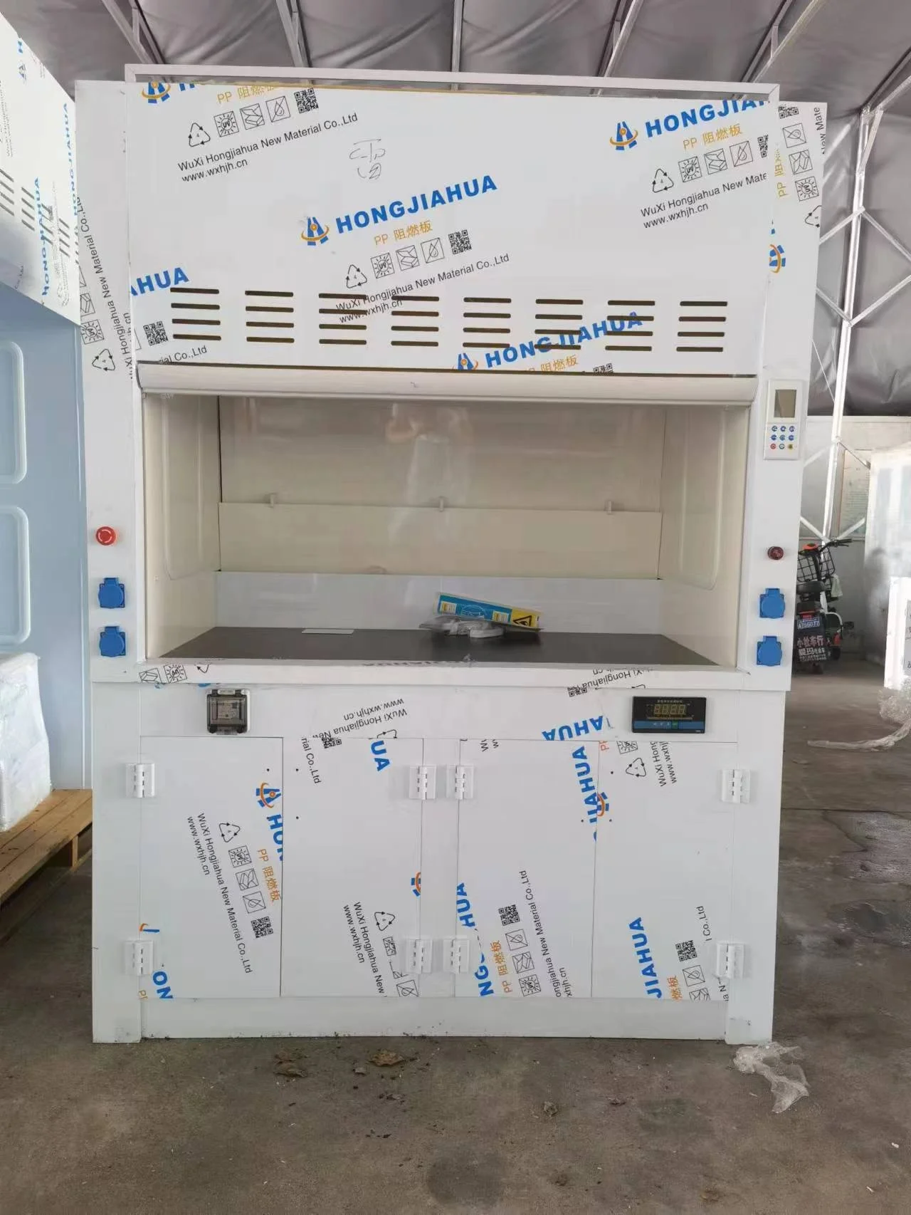 Laboratory Furniture Steel Pp Epoxy Resin Safe Chemical Experimentation