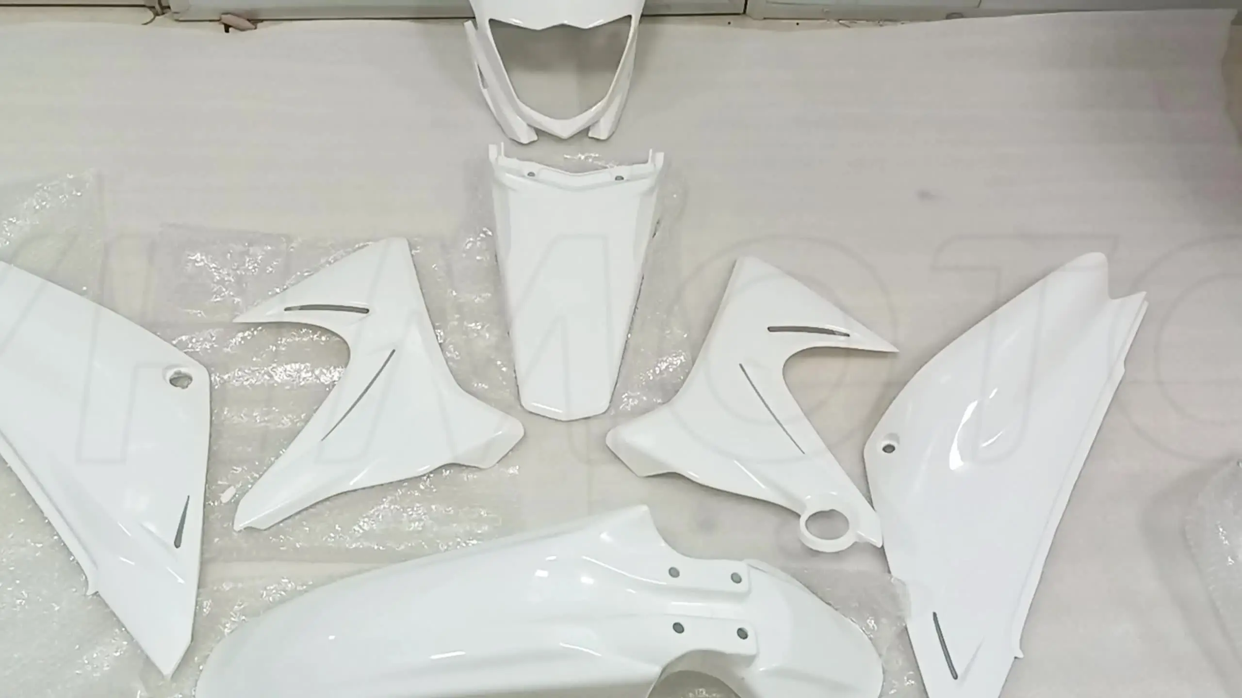 Yamaha XTZ125 Motorcycle Parts - Durable Plastic Fairing