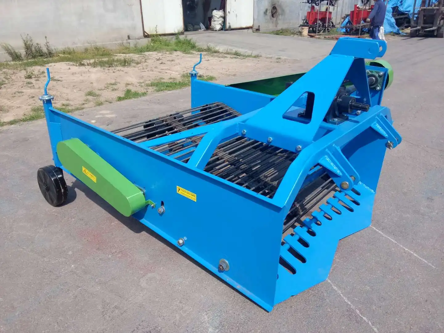 potato harvester (15).jpg