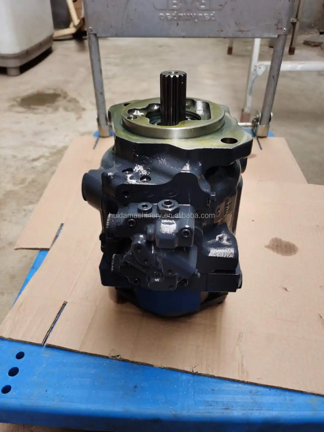 Huida Wb93r-8 Wb146-5 Wb156-5 Wheel Loader Parts Hydraulic Pump 708-1u ...