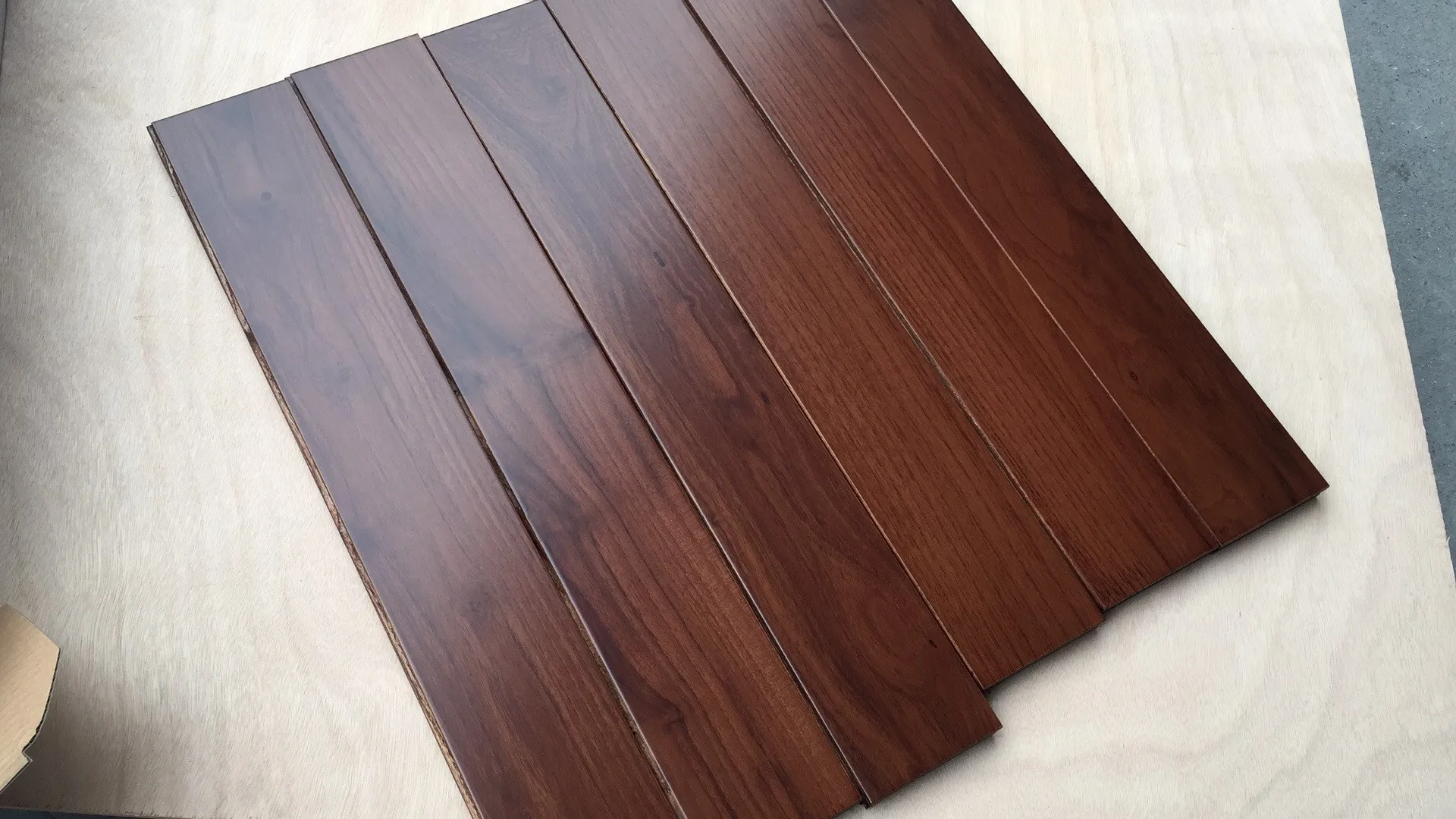 Chinese Teak - walnut - 2.jpg