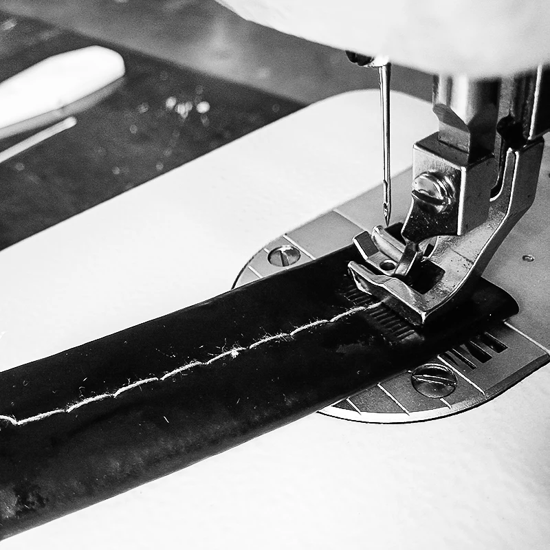 Hk0303 Hot Seller High Speed Compound Feed Heavy Duty Lockstitch