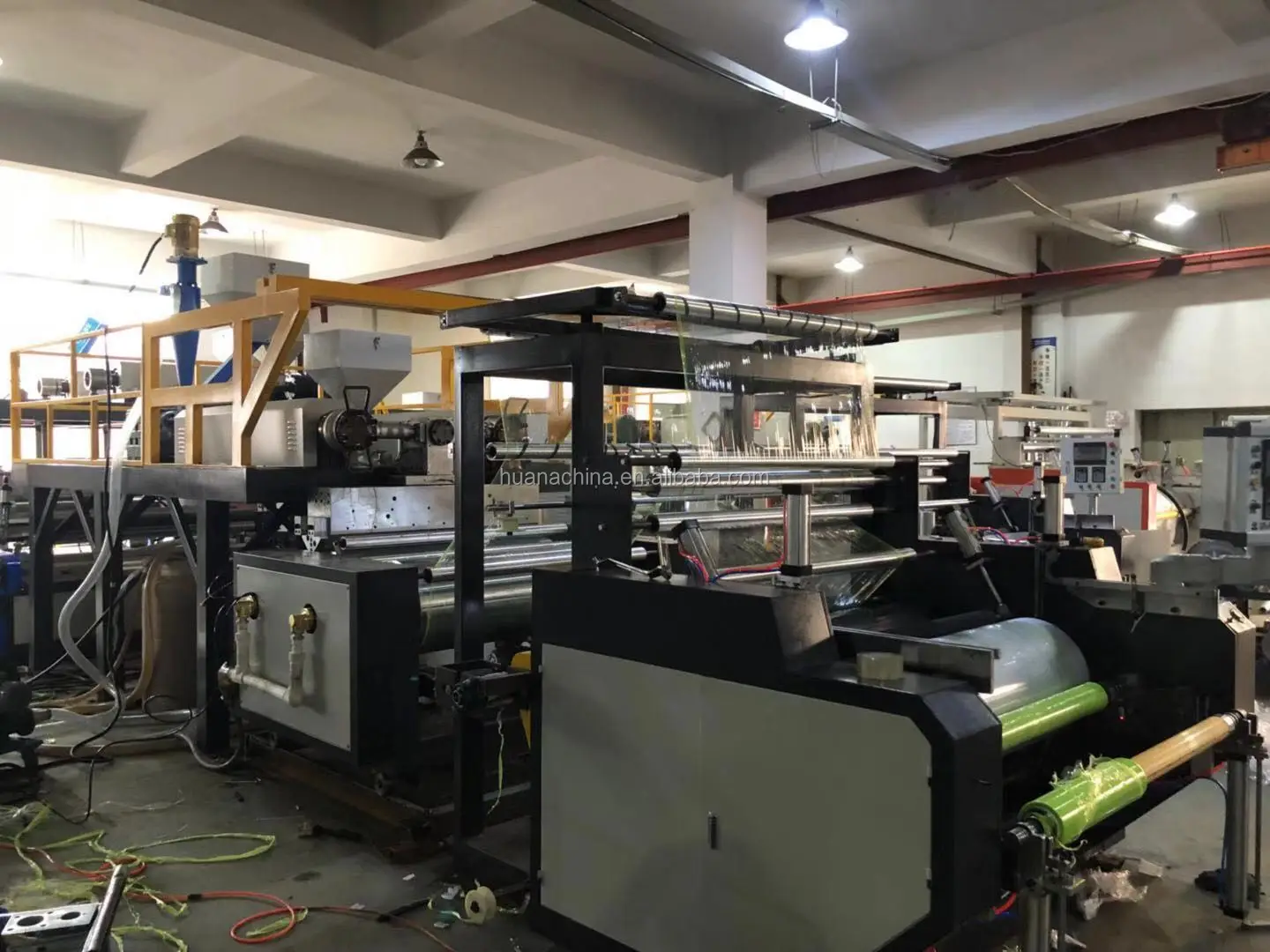 stretch film machine2.jpg