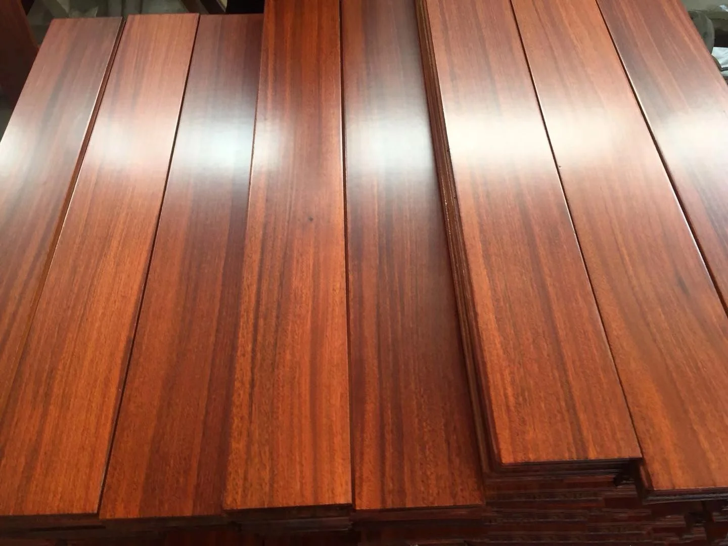Nature Uv Finish High Janka Hardness Iroko Solid Wood Flooring Teak