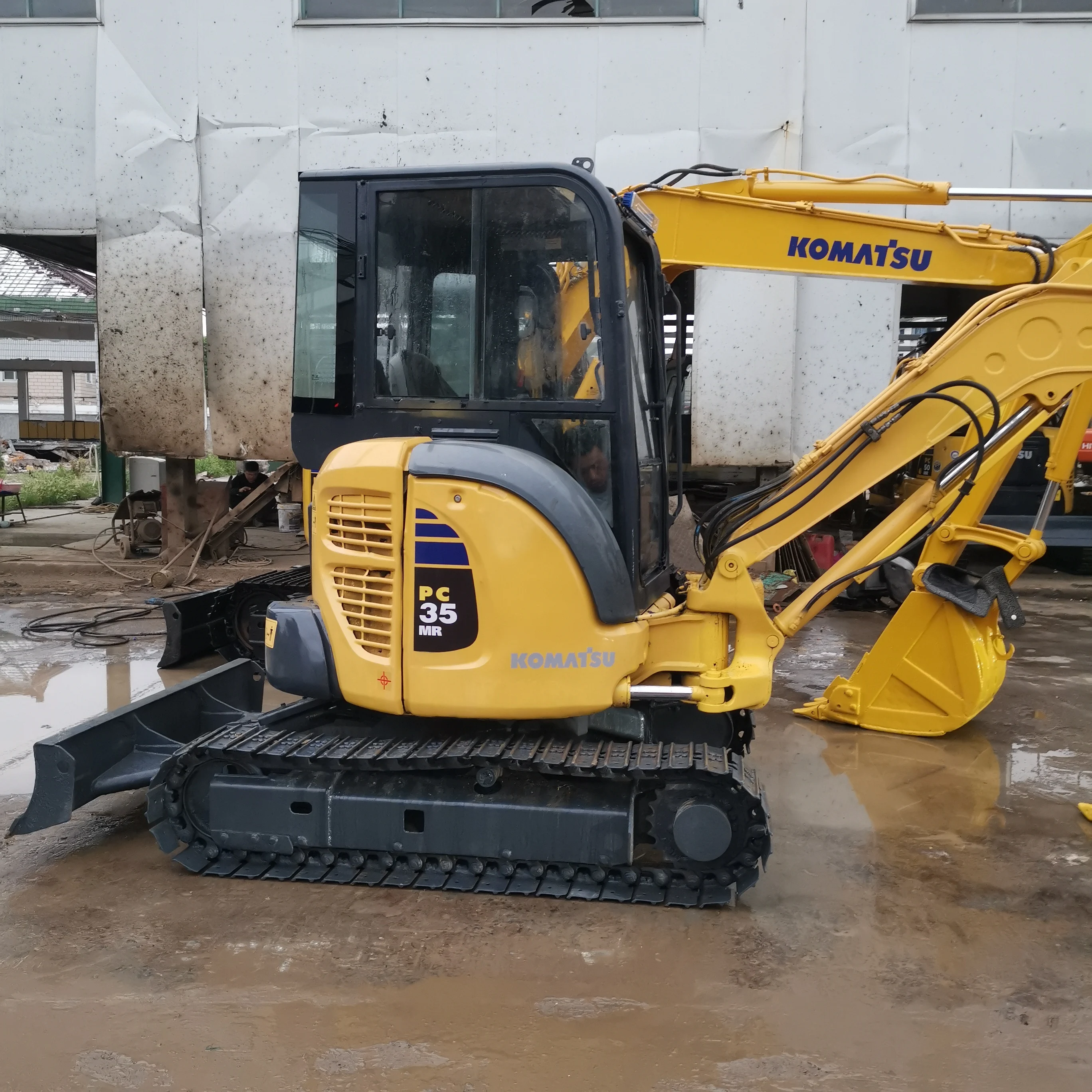 Used Komatsu Pc35 Excavator Machine Mini Excavator 3.5 Ton Rubber Track