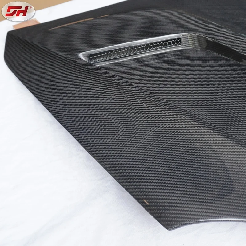 Dry carbon fiber TKT -style hood boonet engine cover for 2018-up Cayenne 9Y0 E3