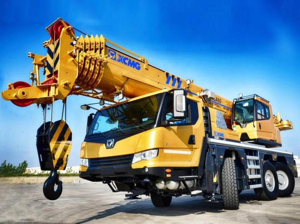 XCMG 60 Ton Second Hand Crane Trucks All Terrain XCA60E Mobile Truck Crane