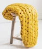 /product-detail/2020-new-style-premium-fashion-heavy-thick-vegan-yarn-throw-hand-made-knitted-chunky-knit-blanket-for-kids-and-adult-62412363134.html