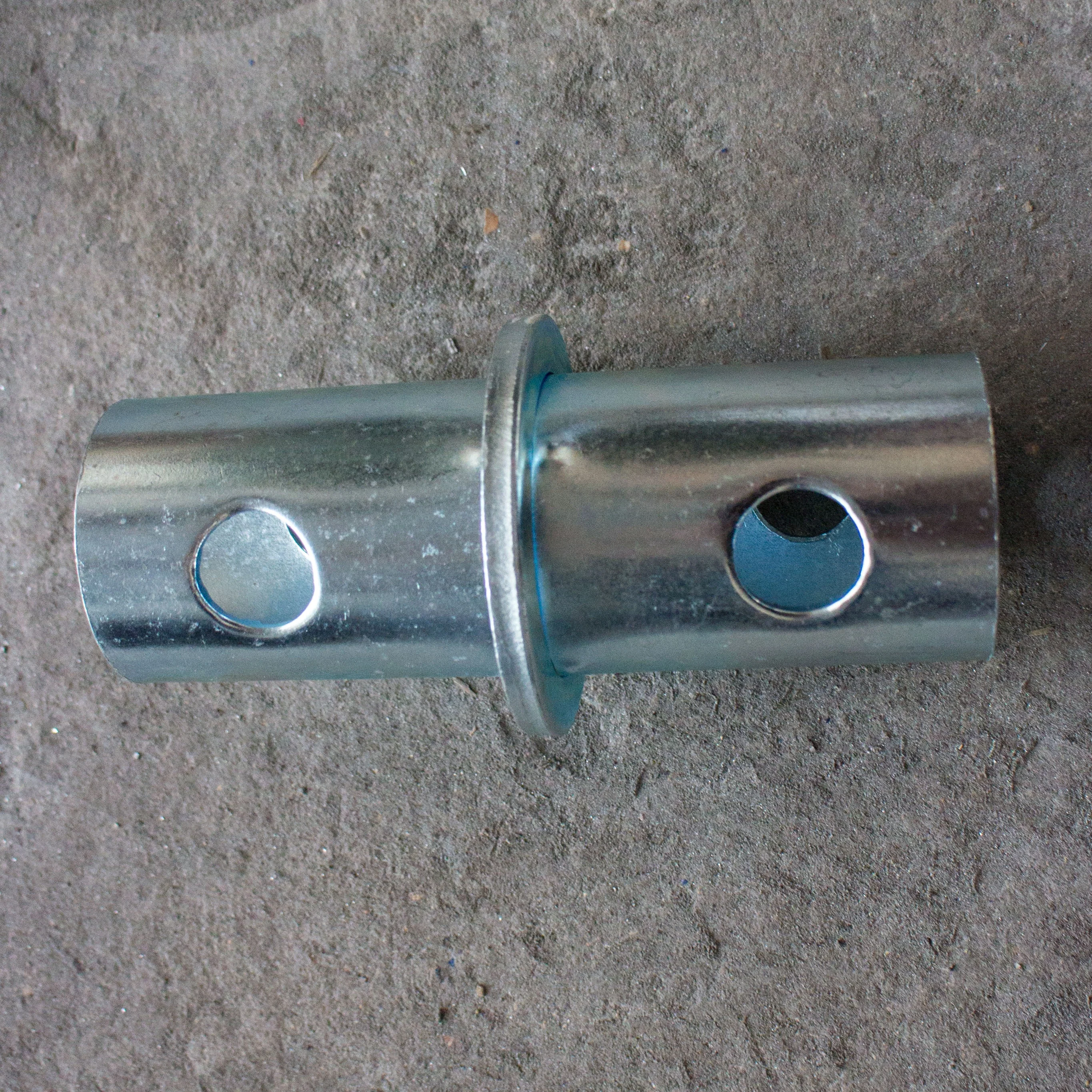 镀锌重型车架支架套管连接部分