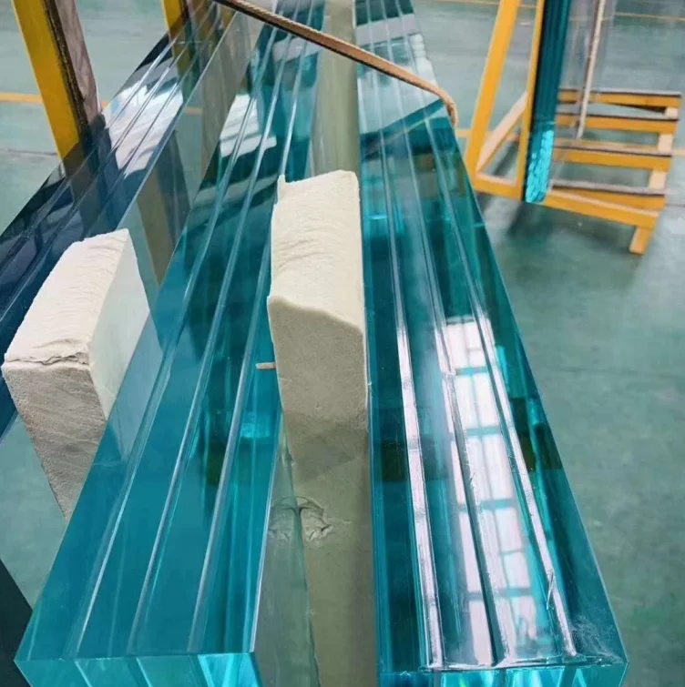 Wholesale Price 8.38mm 10.38mm Tempered Laminated Glass PVB SGP Low Iron  for Building and Decoration