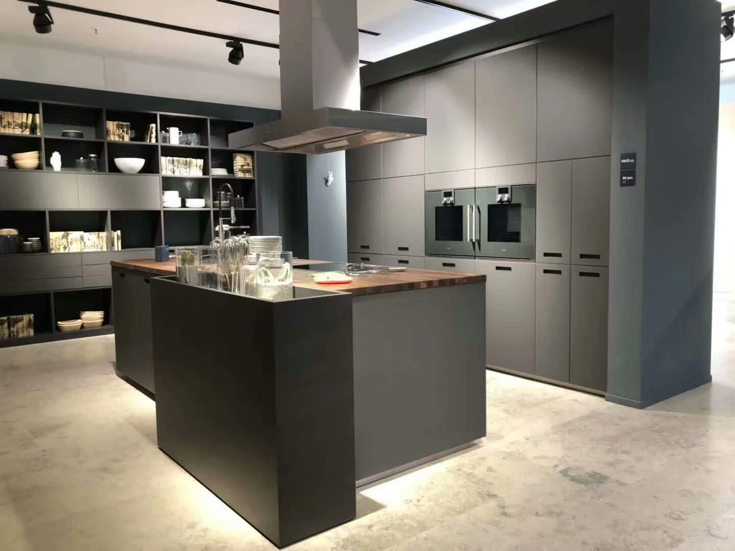 High Gloss Laminated Mdf Boards For Decorating In Modern Style Buy High Gloss Wood