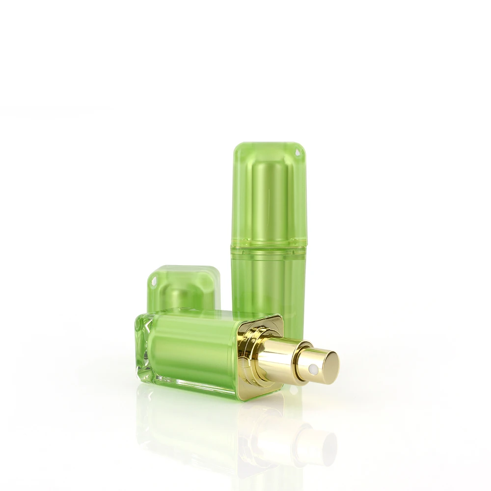 Square Airless Dispenser Bottles Green 40ml 70ml Plastic Green Color PP Material