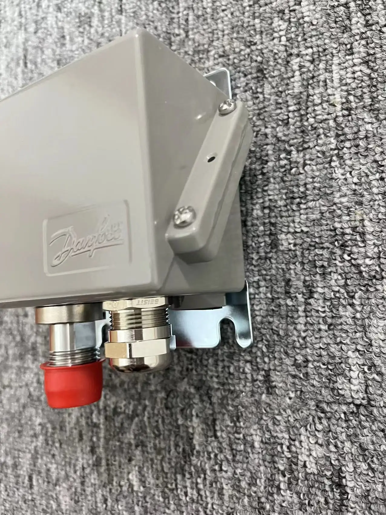 Danfoss Emp 2 Series Pressure Transmitters Sensor Metal Ships G1/2 A