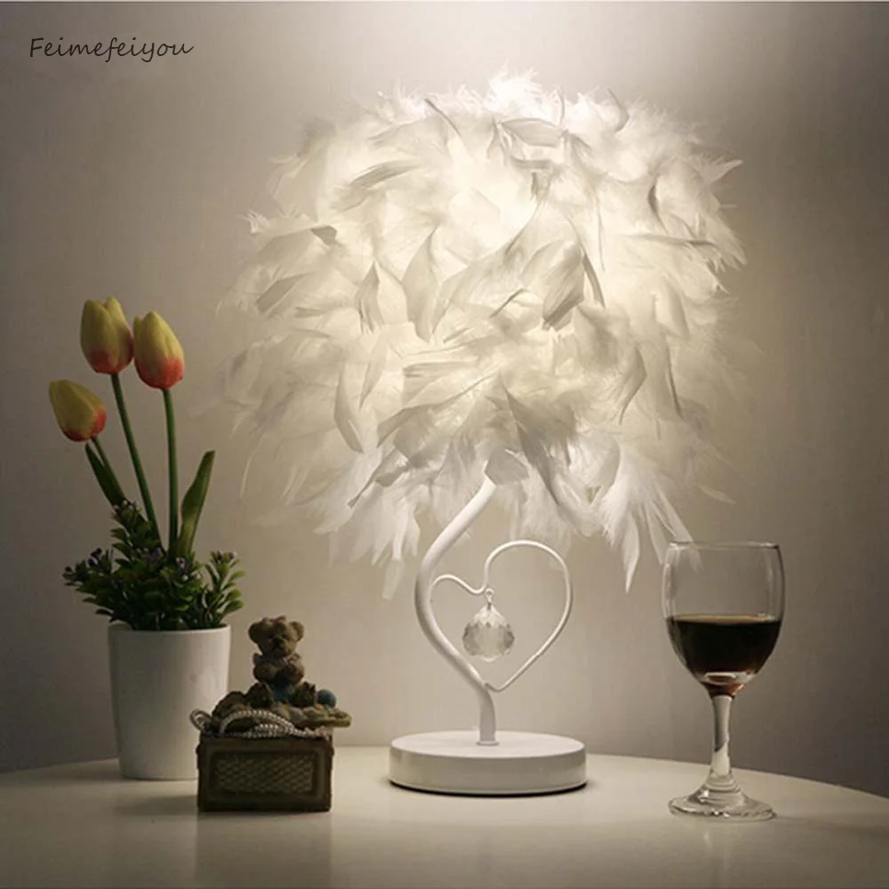 Nordic modern luxury restaurant net red feather table light lamp with coloured feathers shade