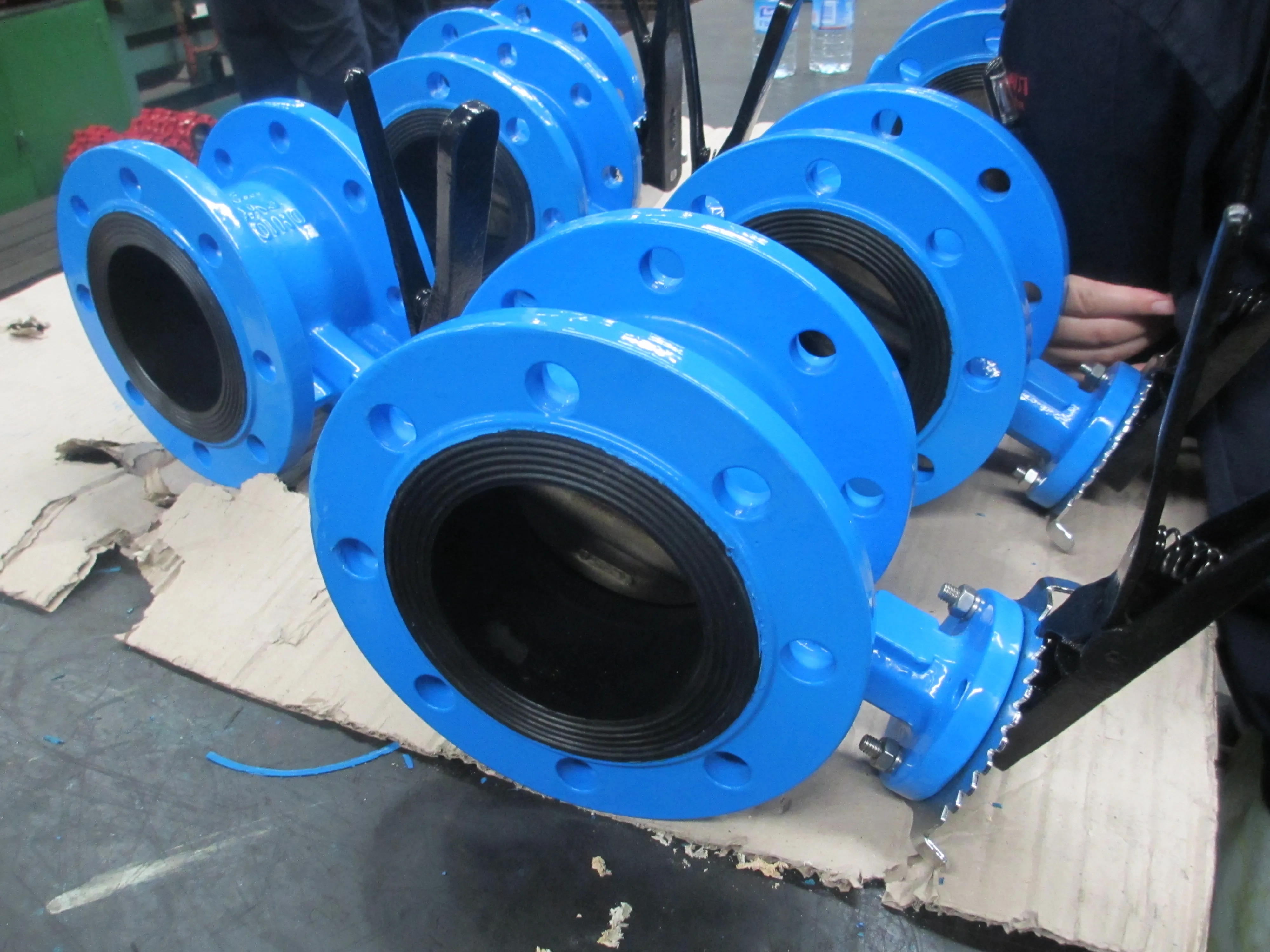 Direct Sale Butterfly Valve Flange End Dn100 Wcb C958 Rubber Center ...