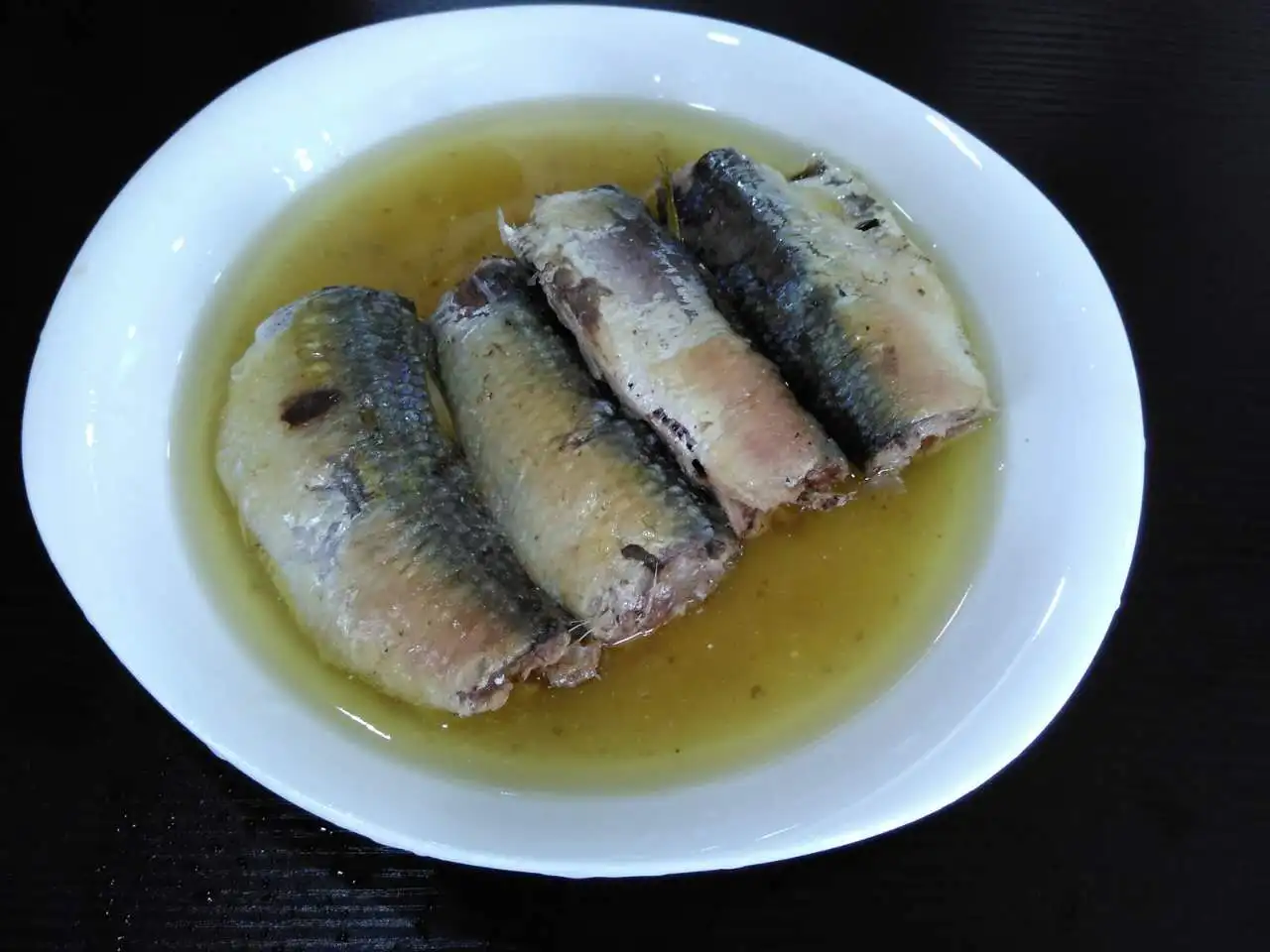 sardines in oil.jpg