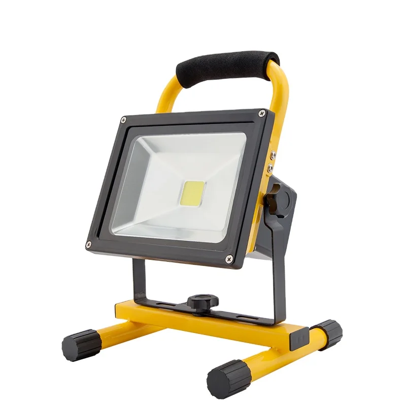 High Quality 20W Portable Rechargeable Outdoor Led Pir Flood Light Ip65