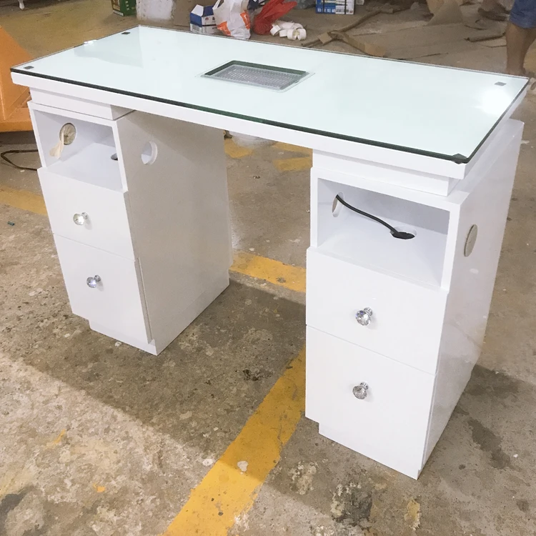 nail table