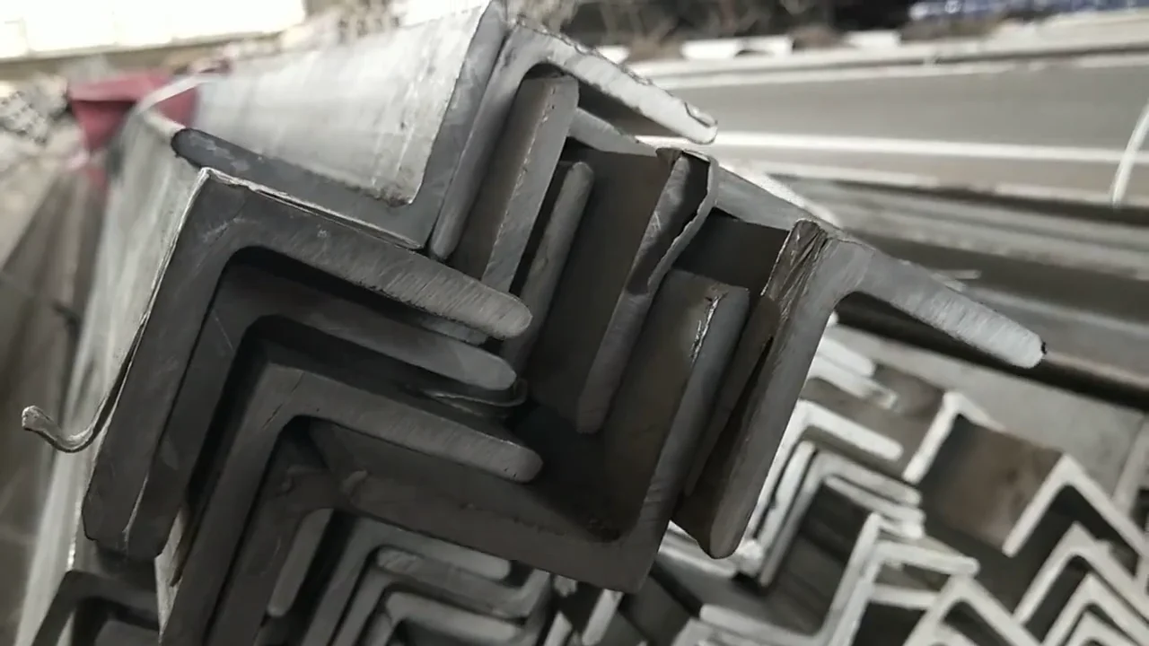 Ss400 Angle Steel,Mild Gi Angle Iron Hot Rolled Top Quality Cheap Price