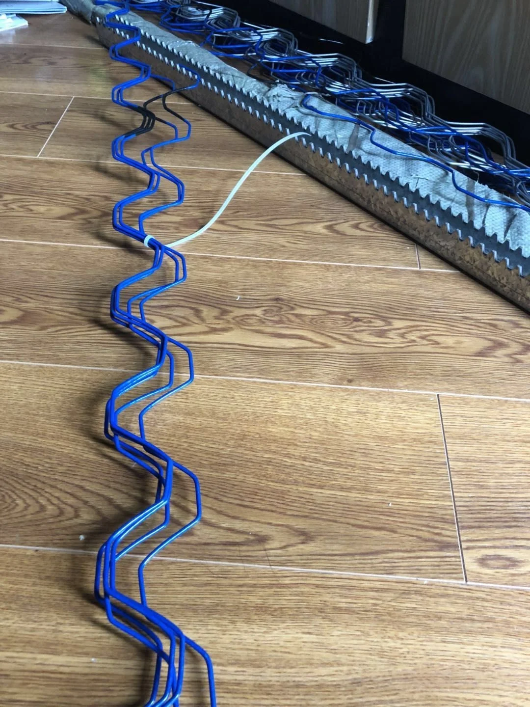Wiggle Wire Rectangular Frame Greenhouse Film Fixing - Durable Wiggle Wire Solutions