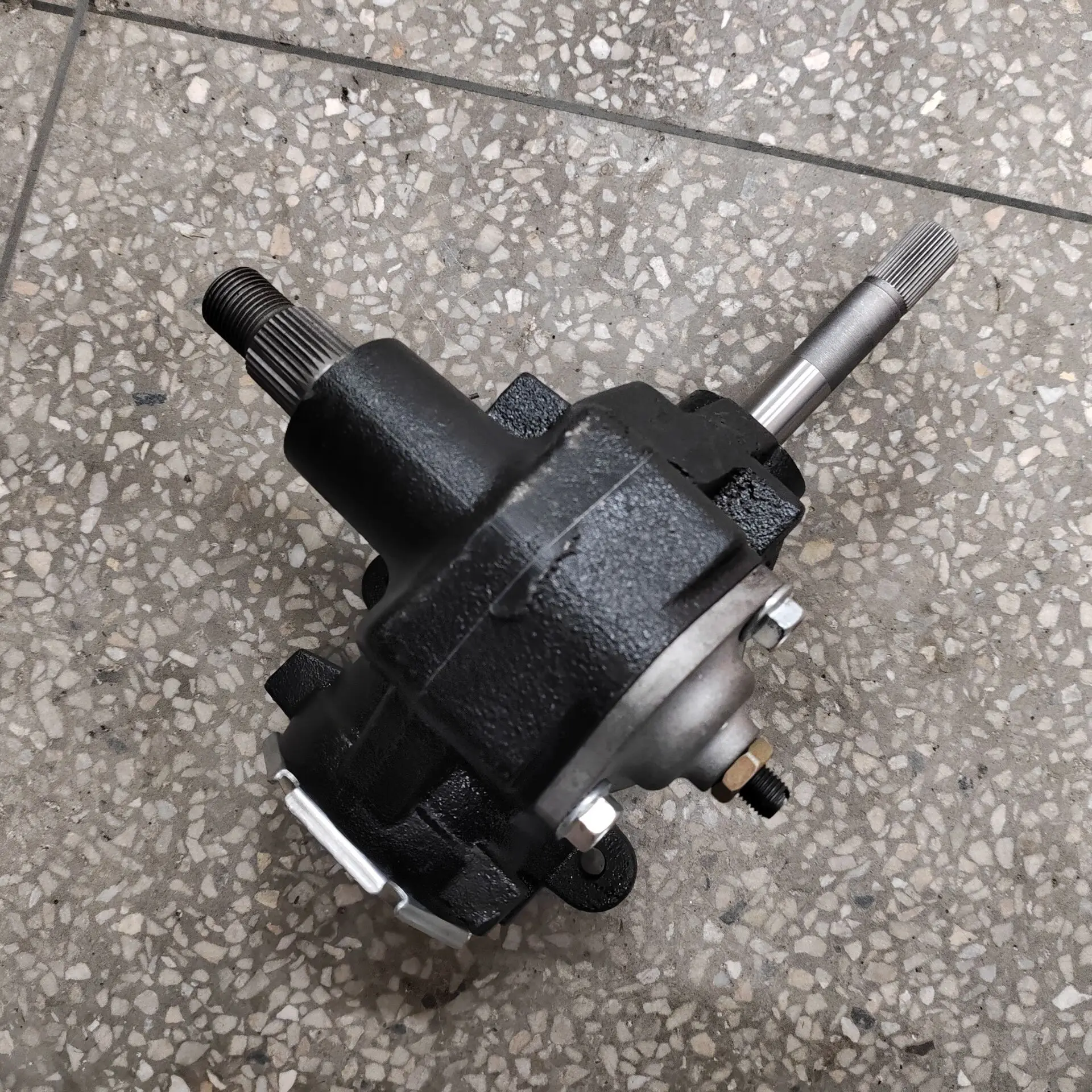 Manual Power Steering Gear Box 18270070101 18270070102 18270070103