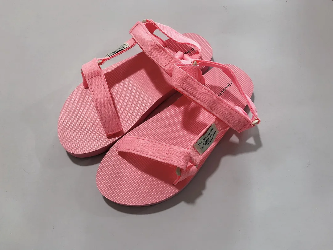 Women Sandals New Design Summer Beach slippers Lady Thick- Bottomed Platform Sandals