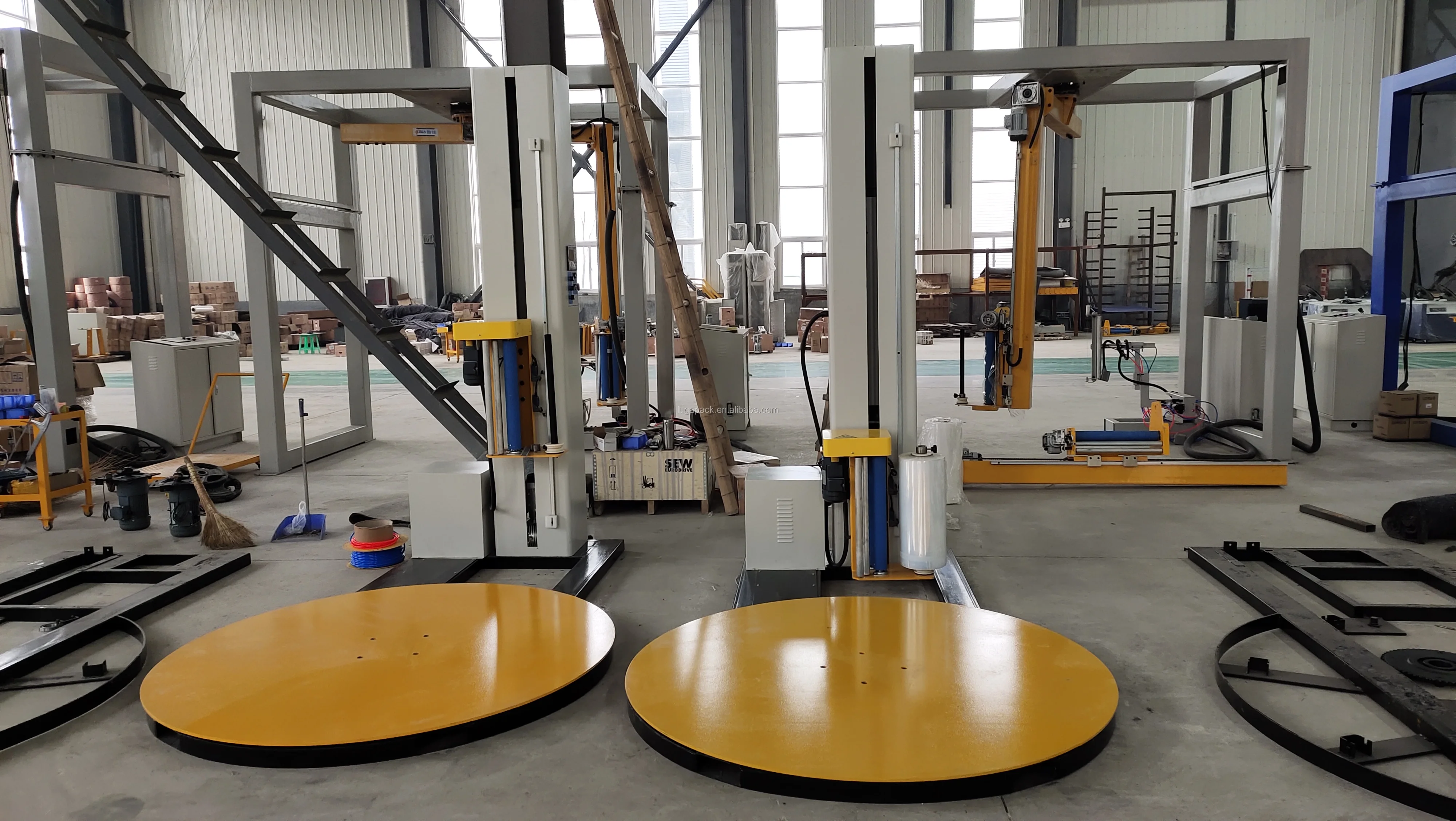 Pallet stretch wrapping machine risk assessment, View pallet wrapping