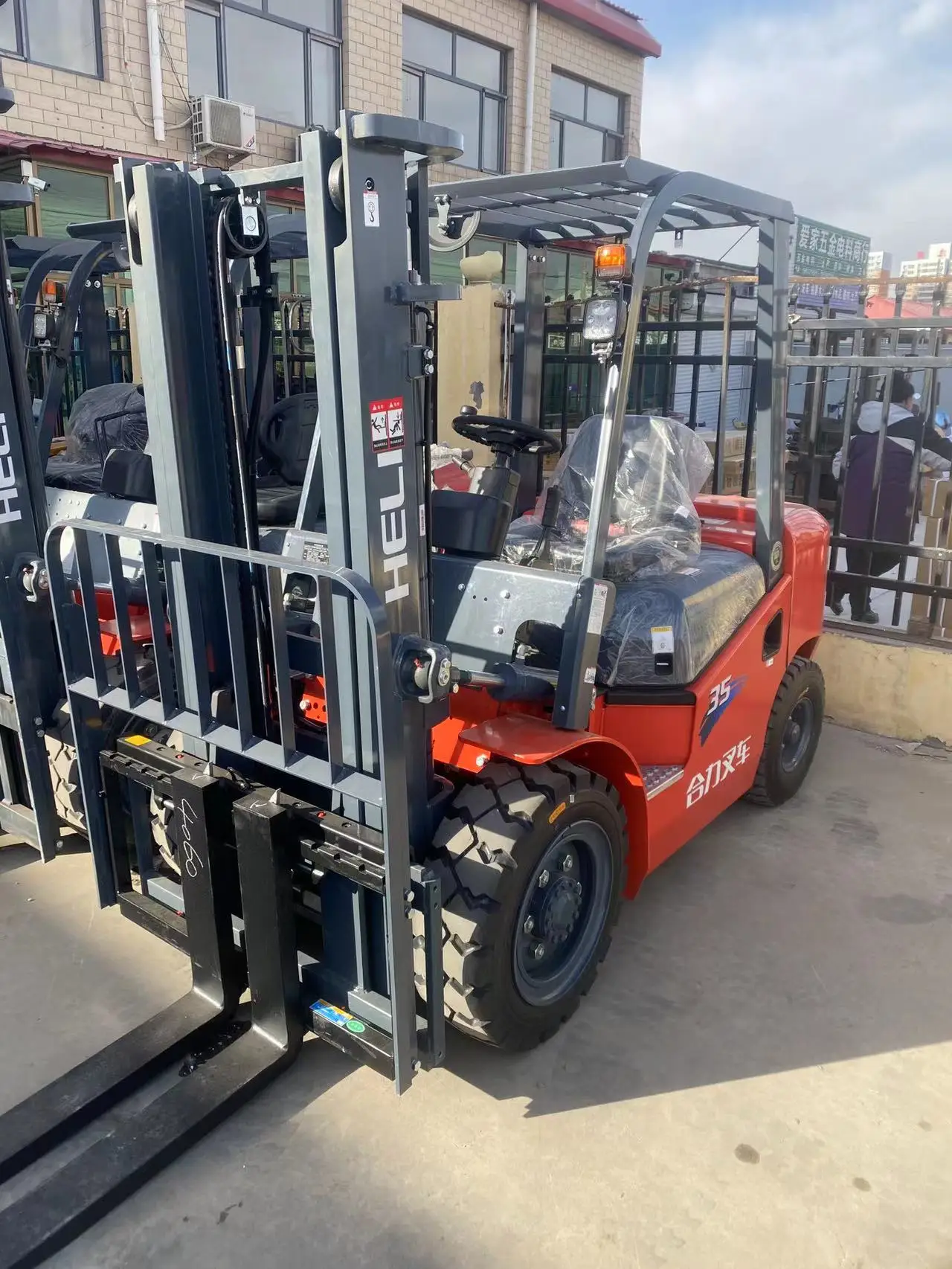 Heli Forklift 3.5 T Diesel Forklift Used High Quality Chinese Brand