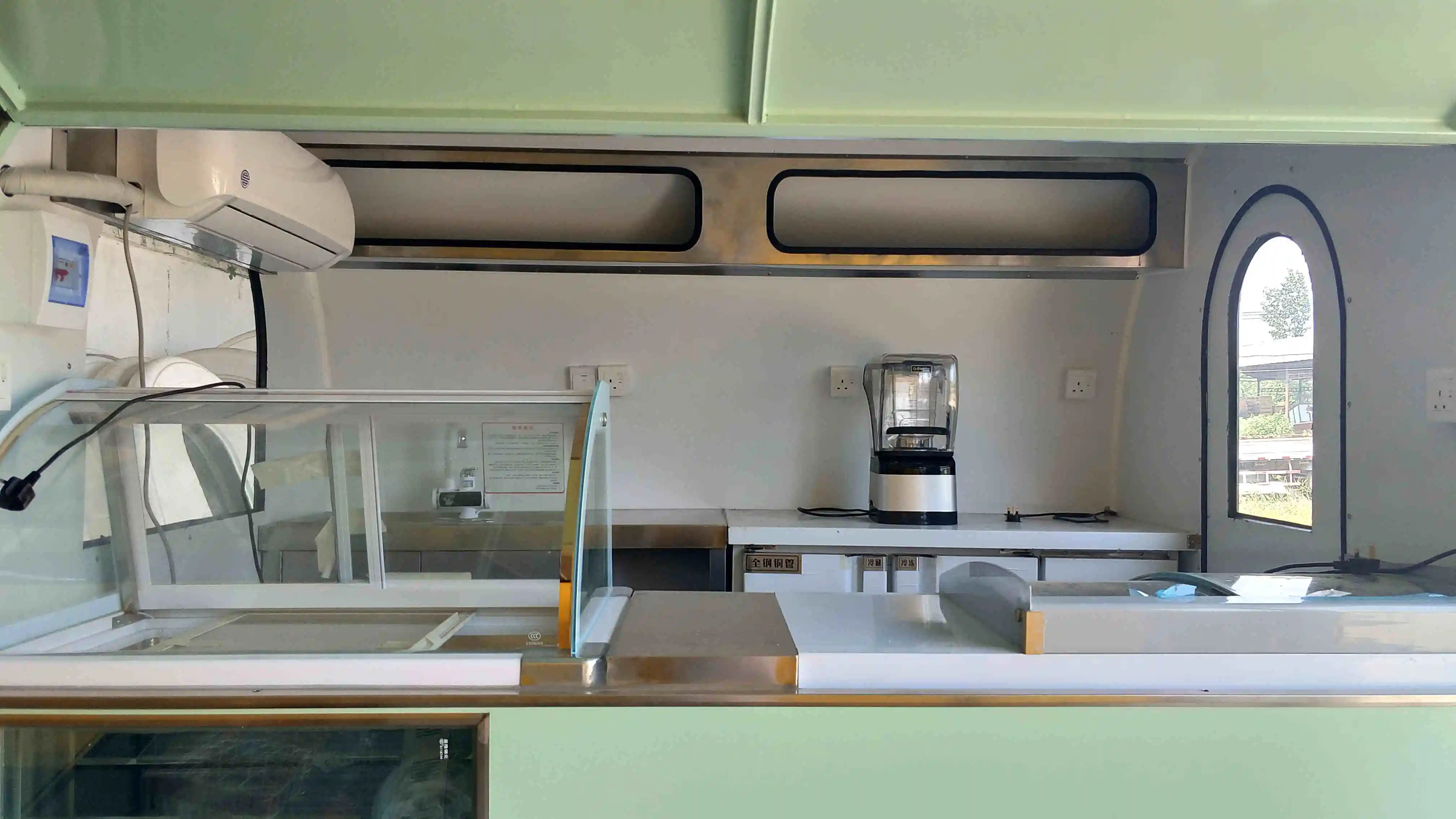 Good Selling Loaded Used Food Trailers Fully Equipped For Sale By Owner