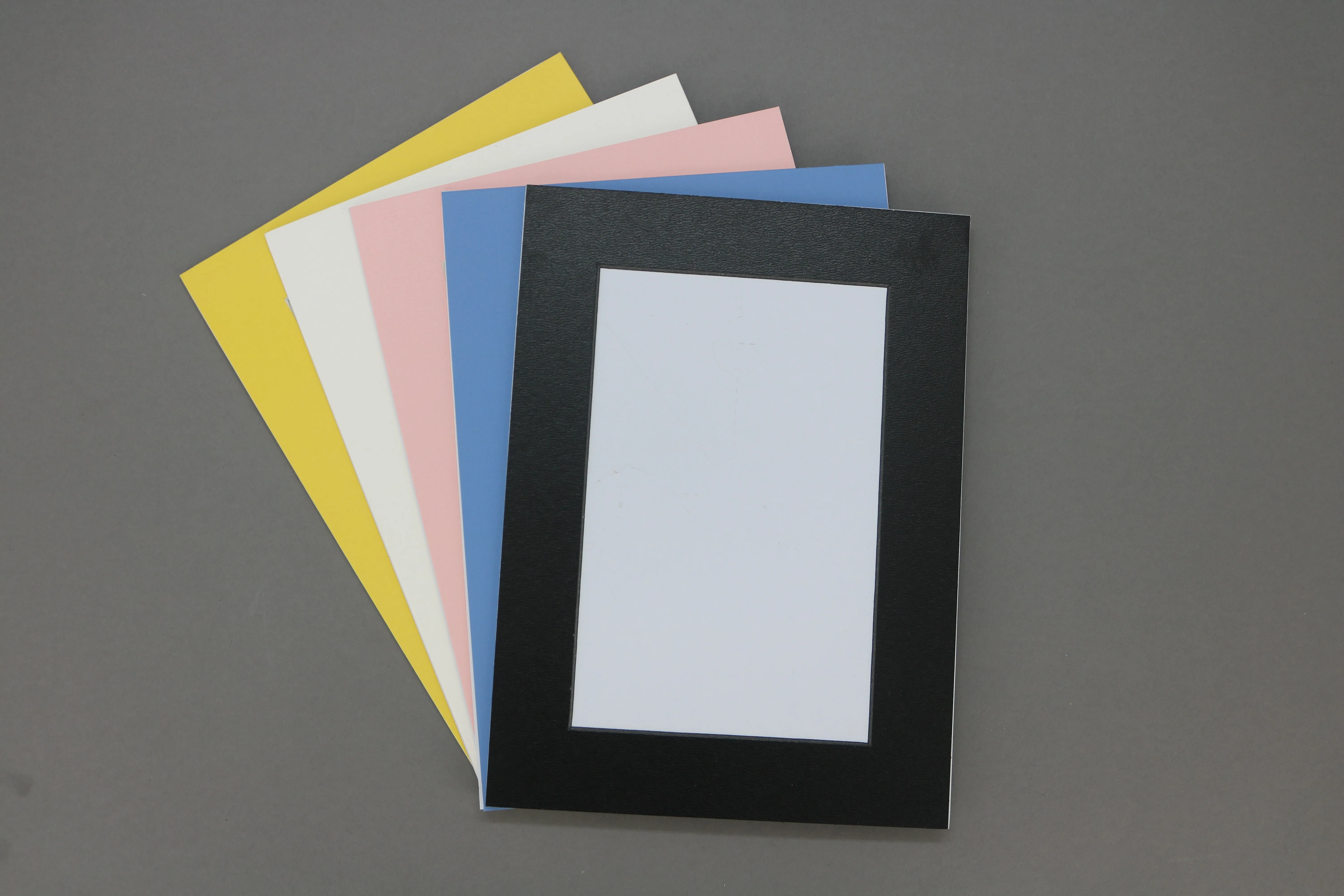 Wholesale of Pre-Cut Colorful Matboard  Paper Picture Frame Mat Panel in Sizes 4x6 5x7 & 8x10 factory