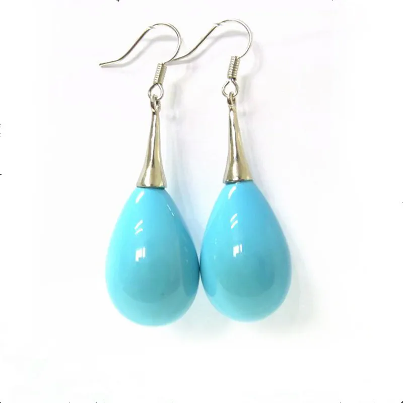 Blue Pearl Earring.jpg